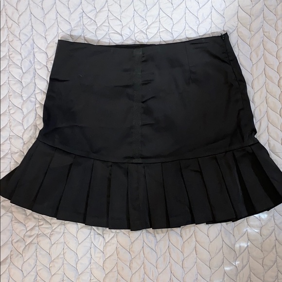 Butsina Pleated Skirt - Picture 1 of 3